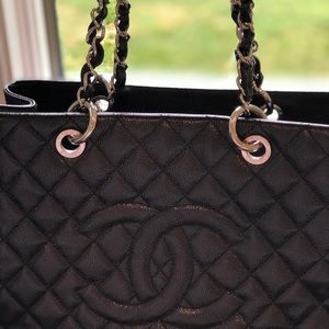 SOLD - CHANEL GST BLK CAVIAR WITH SHW